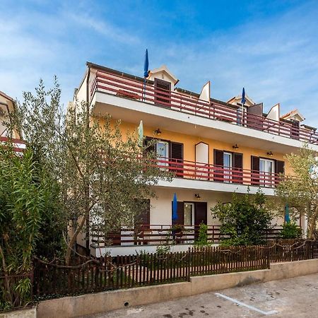 Apartments Boris 沃迪切 外观 照片